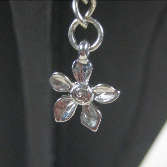 Set 3 Necklace  18 in Earrings Silvertone Multi- Strand Beaded Faux Stone Plasti - Picture 11 of 12